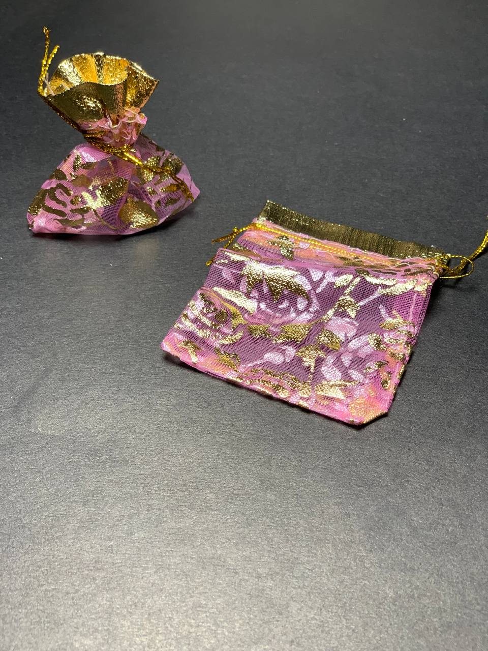 بگ و کیسه گیفت